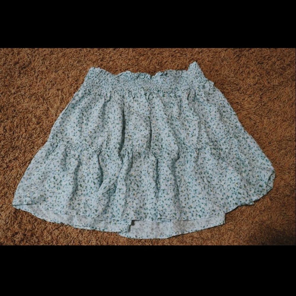 Cute floral Skirt!